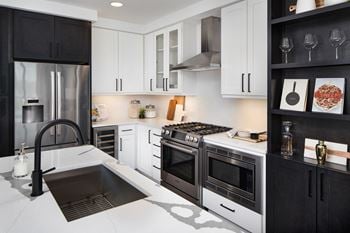 Stainless steel bosch® kitchen appliances
